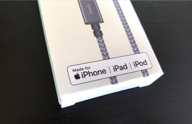 iPhone 15 的USB-C 充电线细节来了！USB 2.0、60W 充电、不会限速